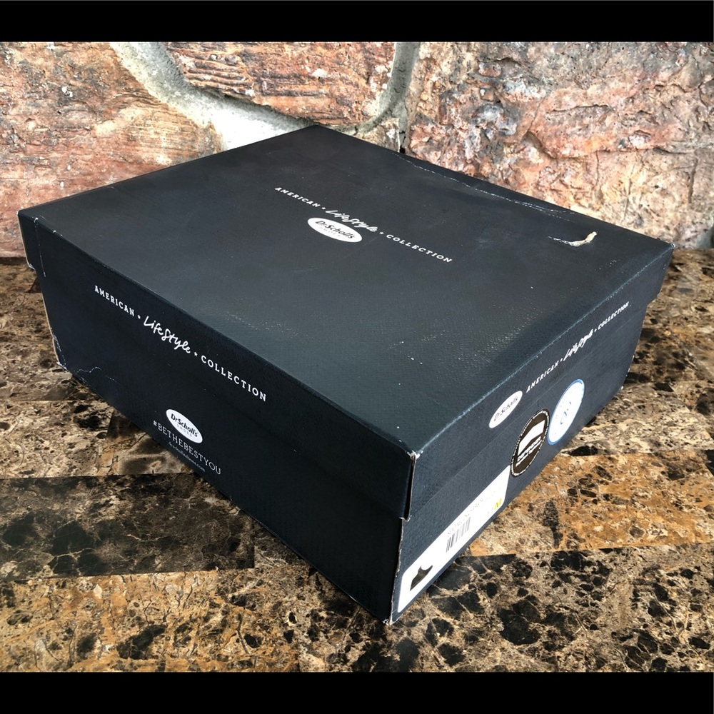 NEW Dr. Scholl's Women's waterproof Sentinel Boots - Picture 14 of 16